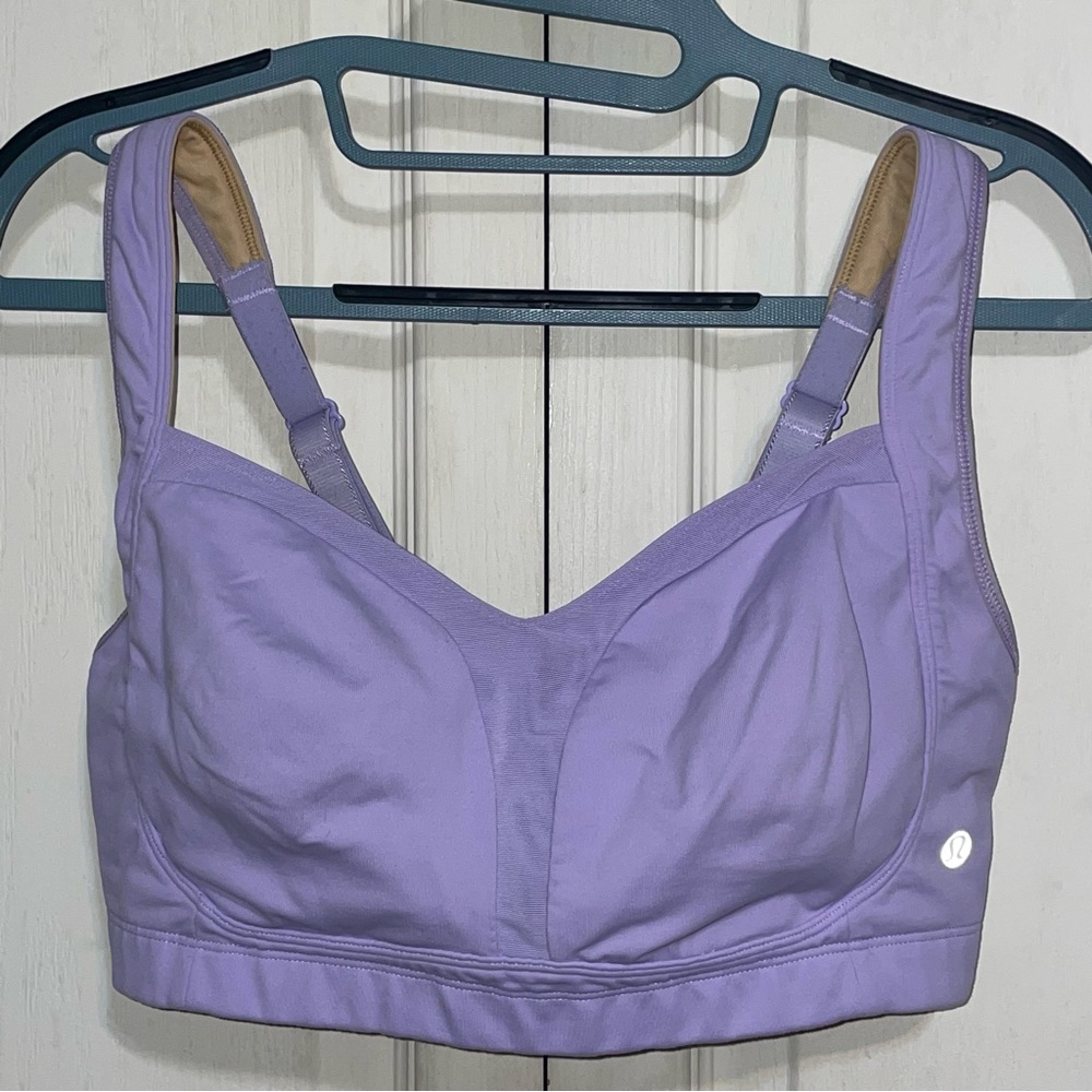Lululemon Size 36DD Ta Ta Tamer Bra Workout Athletic Sports Bra Lilac Purple